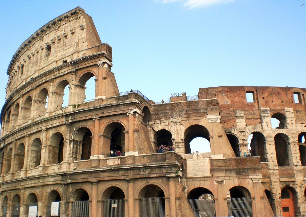 Roma Center Fori Imperiali Raffy'S Charming Suite Luaran gambar